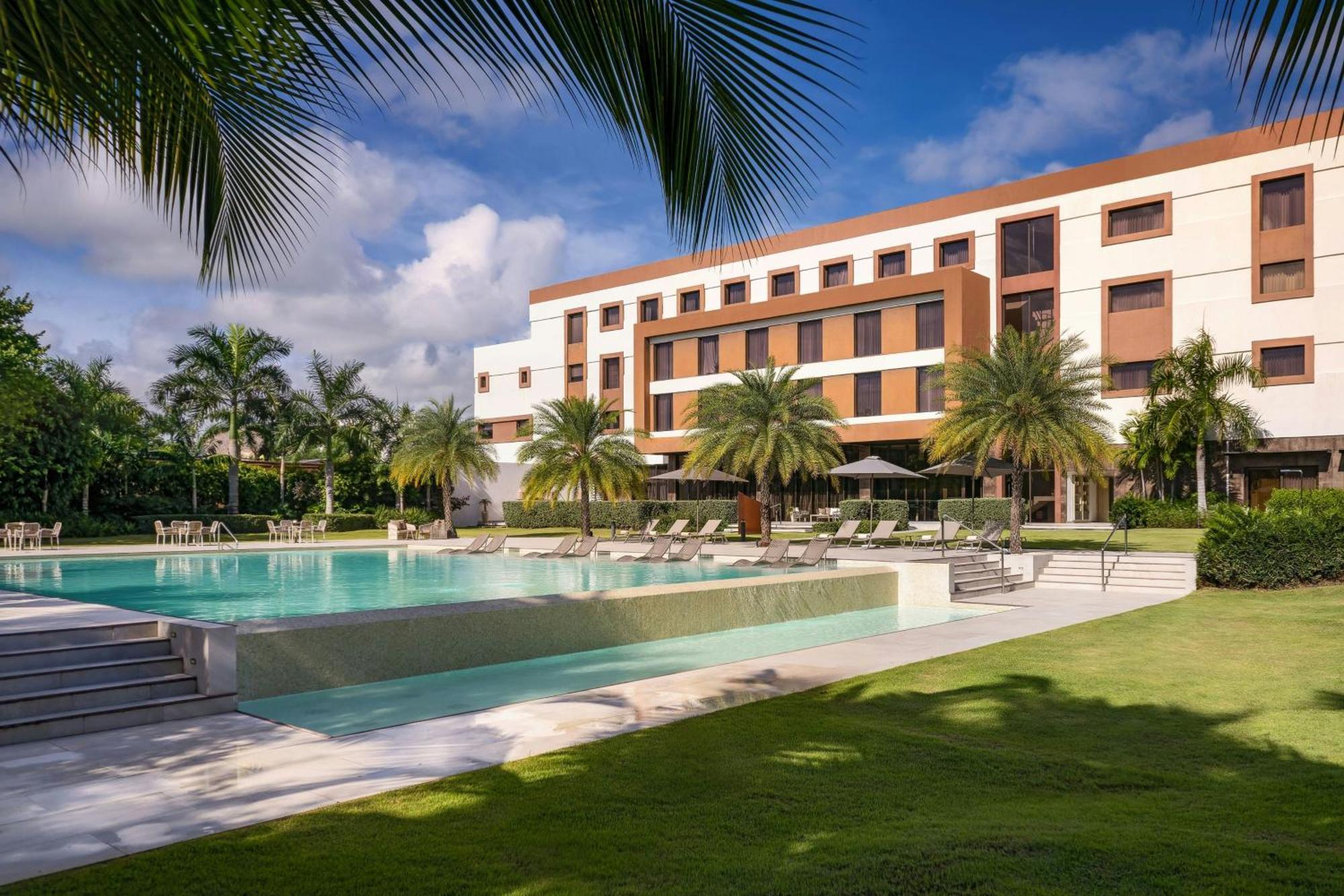 Ac Hotel By Marriott Punta Cana Exteriör bild